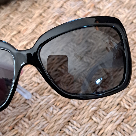 Burberry Sunglasses with Versace Case B-4074 3169/87 Black-Gray 58-15-130 - Picture 10 of 14